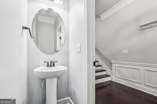 127 Barkley Lane, Sandy Springs, GA 30328
