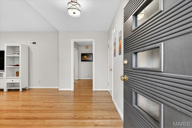 61 Tealwood Drive, Creve Coeur, MO 63141