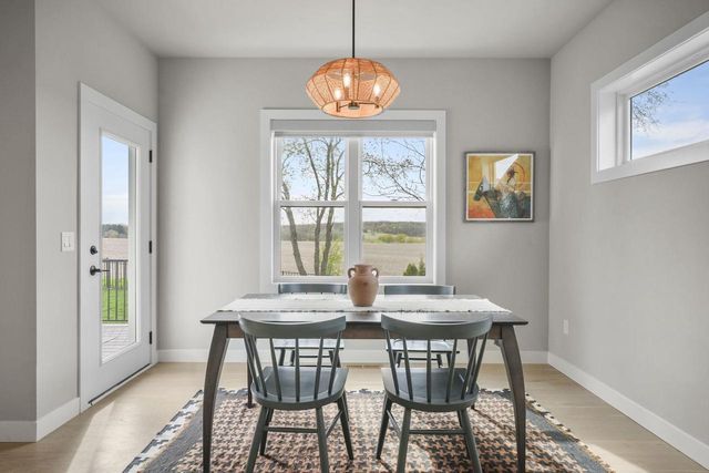 2016 Besra Drive, Verona, WI 53593