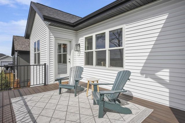 2016 Besra Drive, Verona, WI 53593
