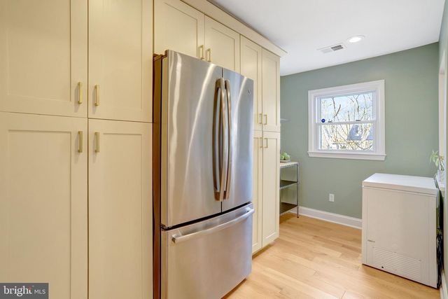 6728 SWARTHMORE DR, Alexandria, VA 22307