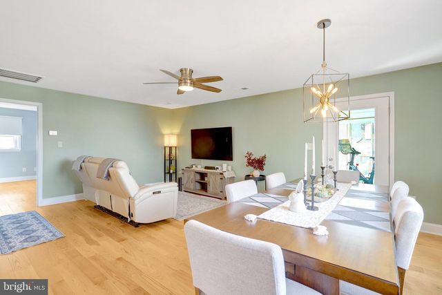 6728 SWARTHMORE DR, Alexandria, VA 22307