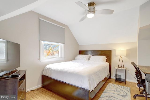 6728 SWARTHMORE DR, Alexandria, VA 22307