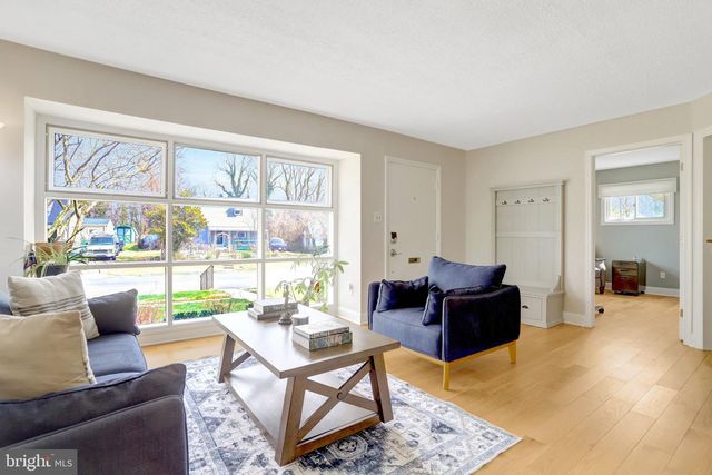 6728 SWARTHMORE DR, Alexandria, VA 22307