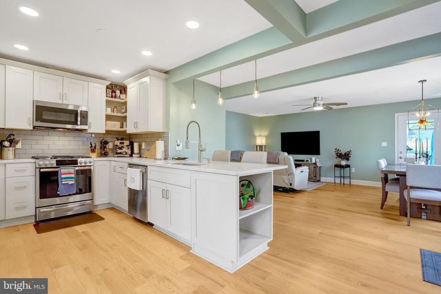 6728 SWARTHMORE DR, Alexandria, VA 22307