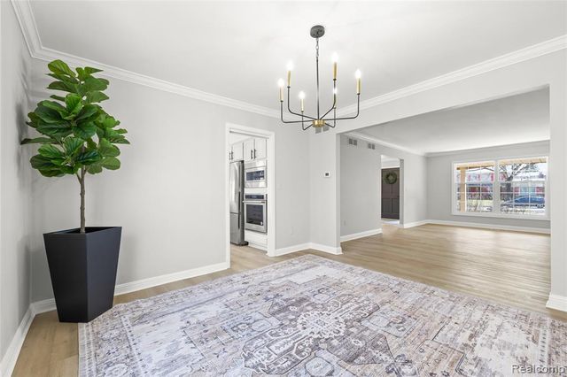 35034 Munger Street, Livonia, MI 48154