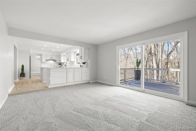 35034 Munger Street, Livonia, MI 48154