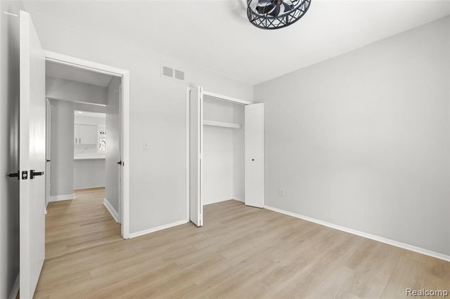 35034 Munger Street, Livonia, MI 48154