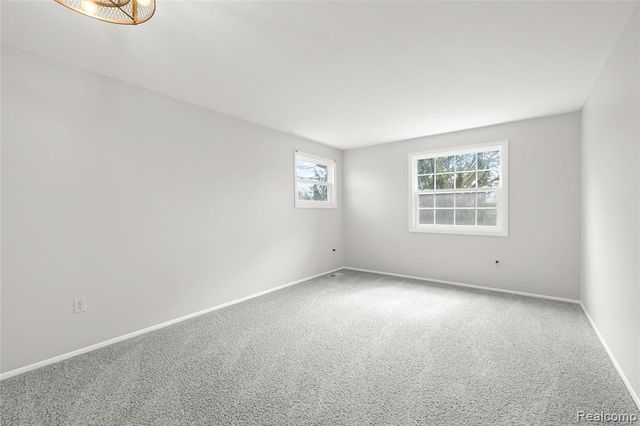 35034 Munger Street, Livonia, MI 48154