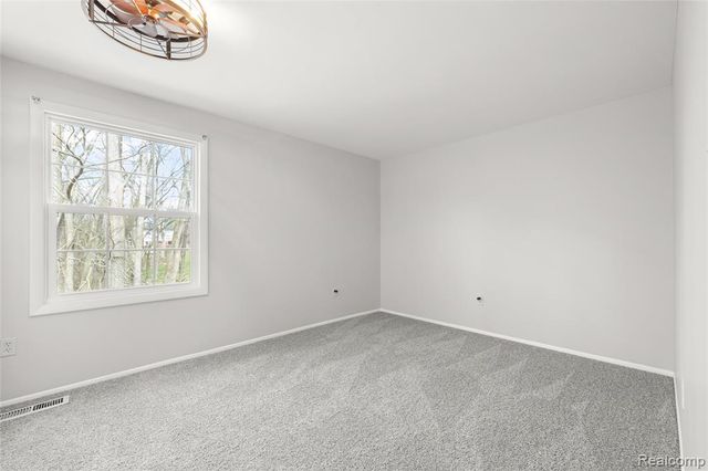 35034 Munger Street, Livonia, MI 48154