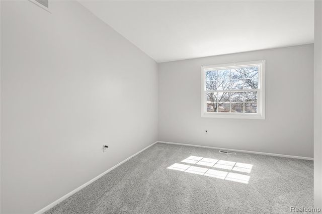 35034 Munger Street, Livonia, MI 48154