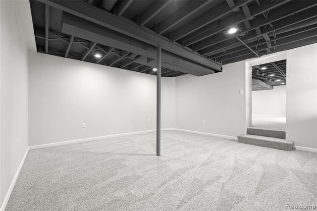 35034 Munger Street, Livonia, MI 48154