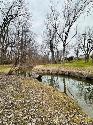 35034 Munger Street, Livonia, MI 48154