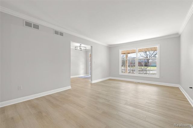 35034 Munger Street, Livonia, MI 48154