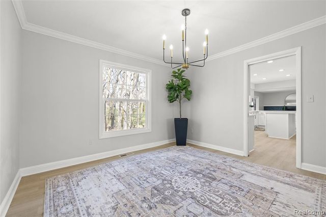 35034 Munger Street, Livonia, MI 48154