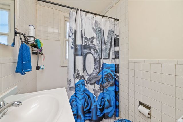 185 Lexington Avenue, Rochester, NY 14613