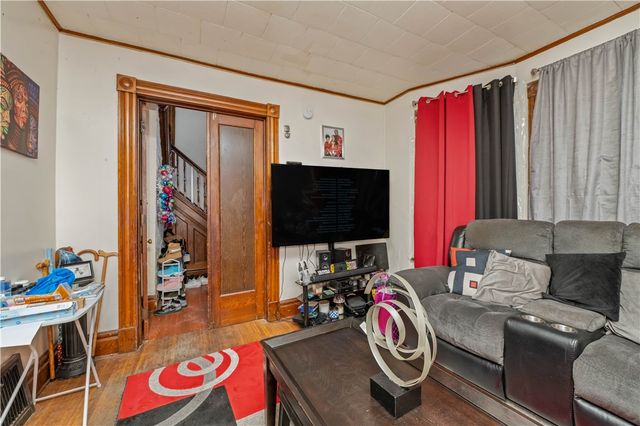 185 Lexington Avenue, Rochester, NY 14613