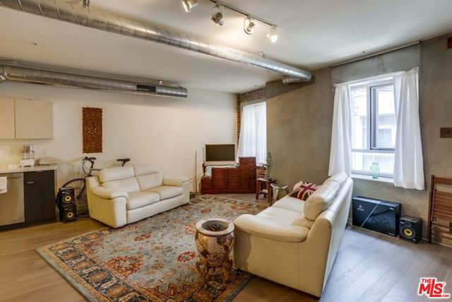 527 Molino Street 310, Los Angeles, CA 90013