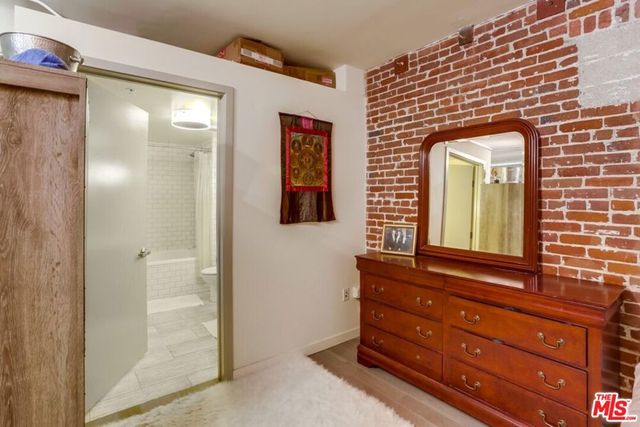 527 Molino Street 310, Los Angeles, CA 90013