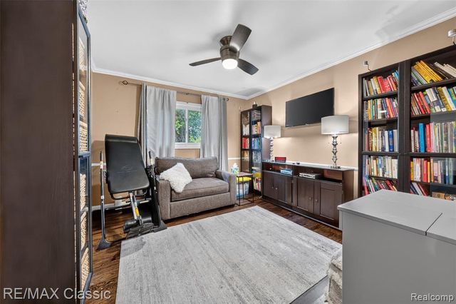 6638 Woodbank Drive, Bloomfield Hills, MI 48301