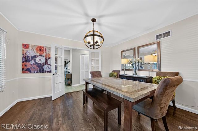 6638 Woodbank Drive, Bloomfield Hills, MI 48301