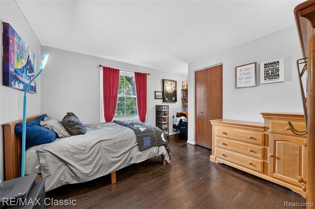 6638 Woodbank Drive, Bloomfield Hills, MI 48301