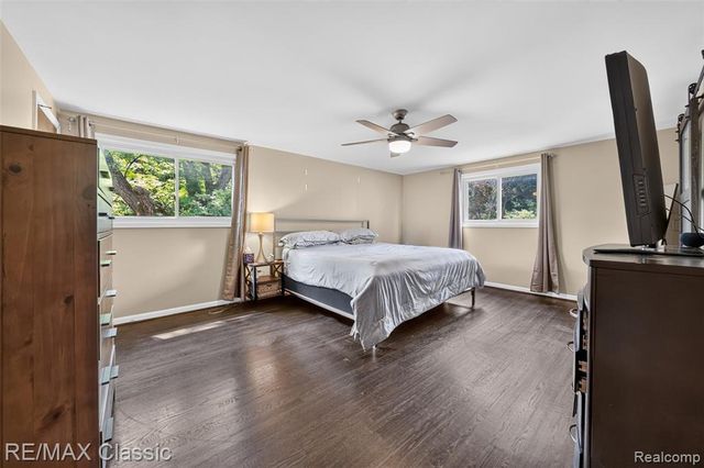 6638 Woodbank Drive, Bloomfield Hills, MI 48301