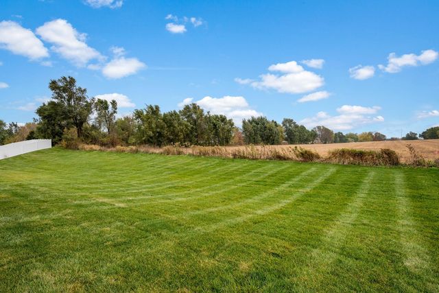 901 Spruce Circle N, Cambridge, MN 55008