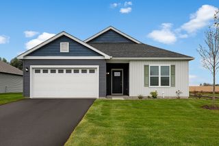 901 Spruce Circle N, Cambridge, MN 55008