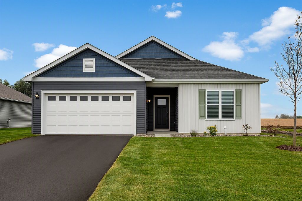 901 Spruce Circle N, Cambridge, MN 55008