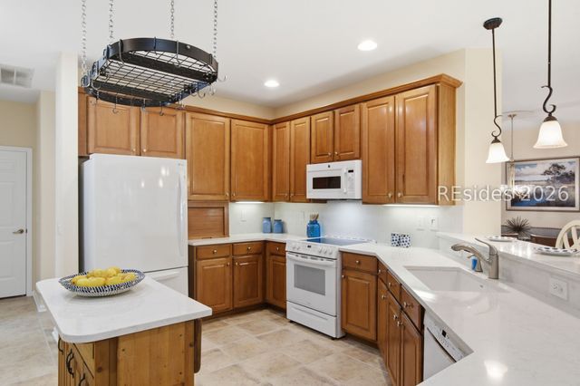 4 Screven Ct, Bluffton, SC 29909