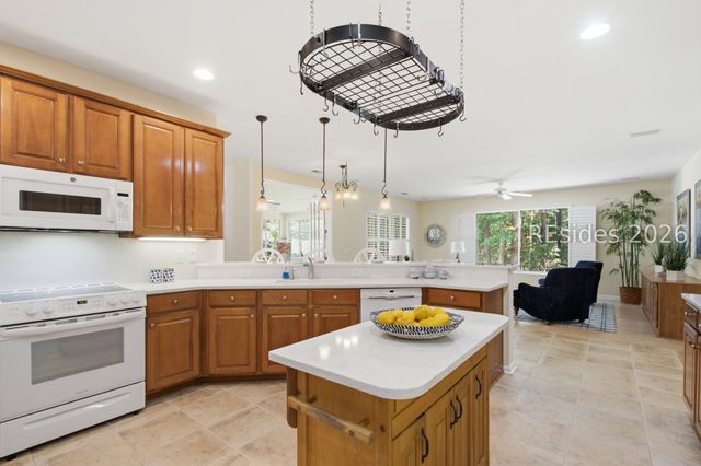 4 Screven Ct, Bluffton, SC 29909