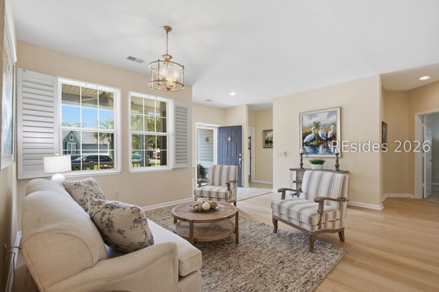 4 Screven Ct, Bluffton, SC 29909