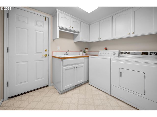 305 Sw 169TH Pl, Beaverton, OR 97006