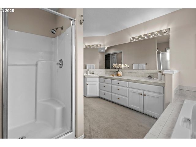 305 Sw 169TH Pl, Beaverton, OR 97006