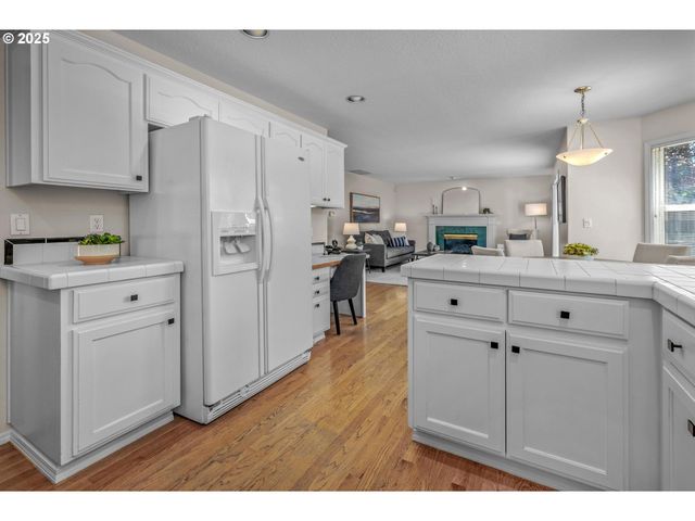 305 Sw 169TH Pl, Beaverton, OR 97006