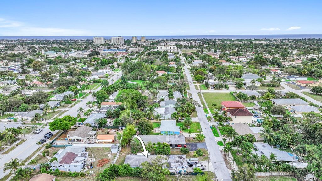 431 SW 1st Avenue, Boynton Beach, FL 33435