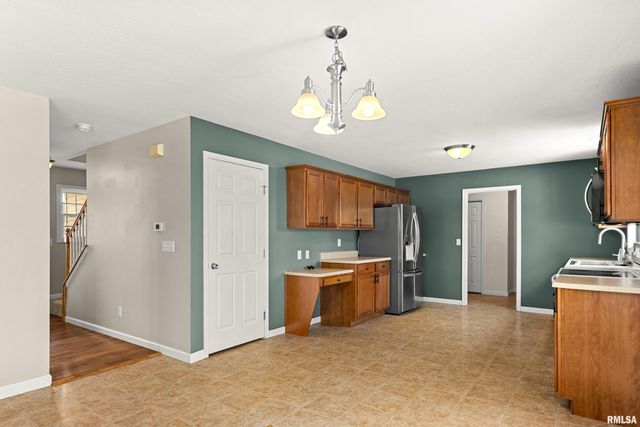 1941 COLT Drive, Washington, IL 61571