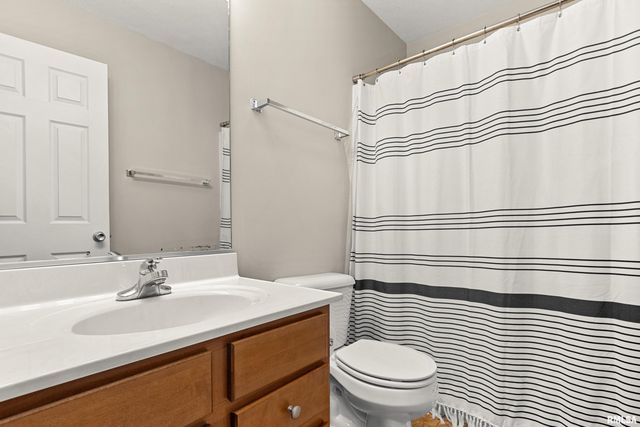 1941 COLT Drive, Washington, IL 61571