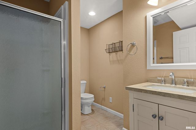 1941 COLT Drive, Washington, IL 61571