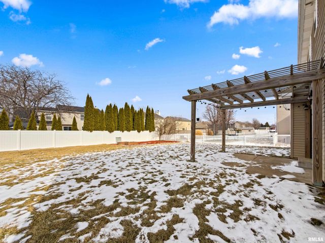 1941 COLT Drive, Washington, IL 61571