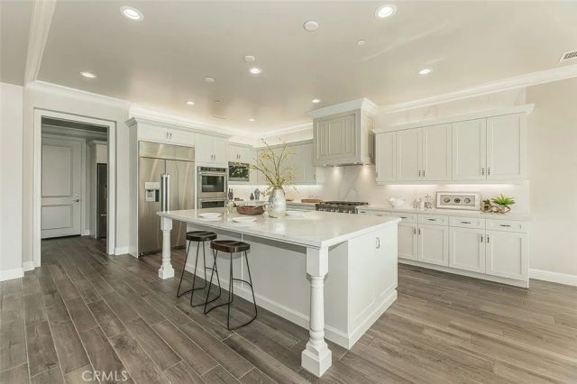 2315 E Courtside Drive, Fresno, CA 93730