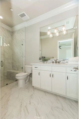 2315 E Courtside Drive, Fresno, CA 93730