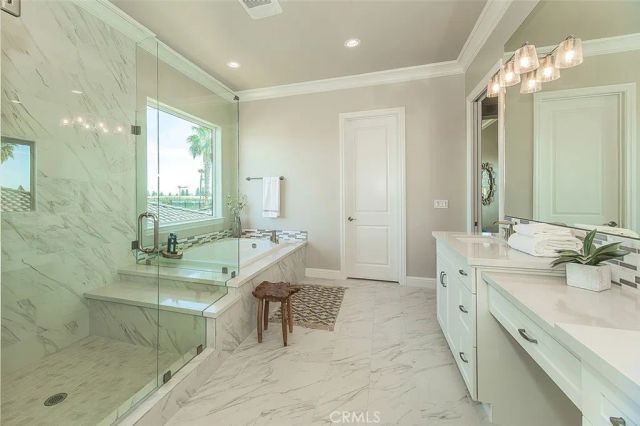 2315 E Courtside Drive, Fresno, CA 93730