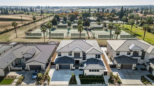 2315 E Courtside Drive, Fresno, CA 93730