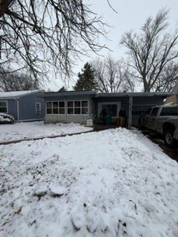 1060 W King Street, Decatur, IL 62522