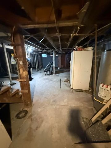 1060 W King Street, Decatur, IL 62522