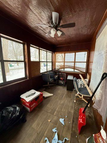 1060 W King Street, Decatur, IL 62522