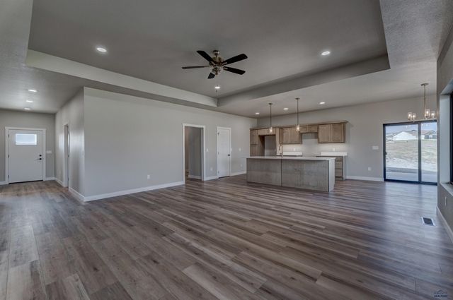 3516 TAYLOR MADE DR, Rapid City, SD 57703