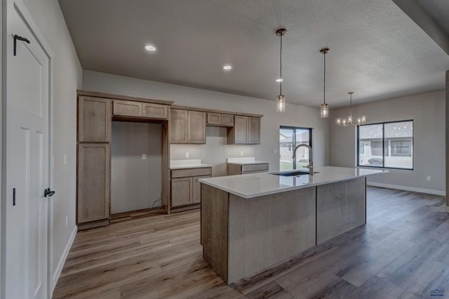 3516 TAYLOR MADE DR, Rapid City, SD 57703